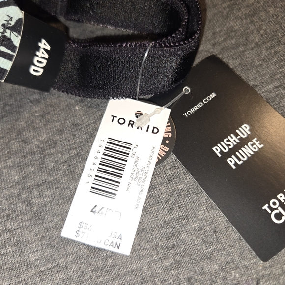 Torrid Plunge Bra - 44DD - Picture 5 of 5